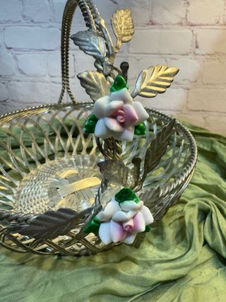 Frutero antiguo con flores porcelana