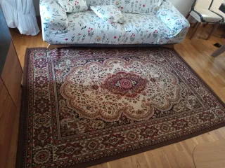 Alfombra estilo persa beige y rojo