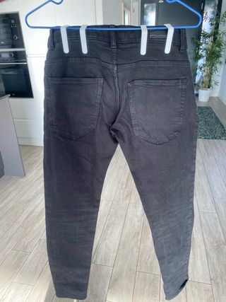 Vaqueros skinny Bershka Talla 38