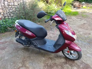Peugeot Kisbee 50cc Scooter