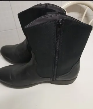 Botas marca  Clarks ( un uso)