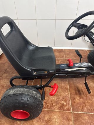 Coche a pedales