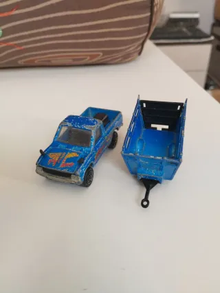 Lote de coches a escala