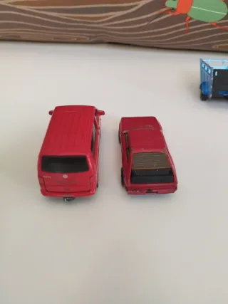 Lote de coches a escala