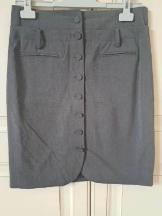 Lote 2 faldas Zara y Coldalaska