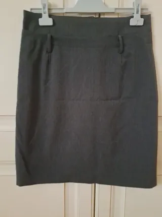 Lote 2 faldas Zara y Coldalaska