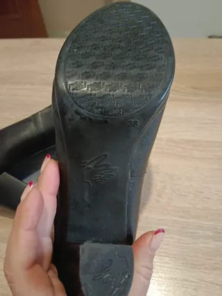 Scarpe col tacco Pitillos nere da donna