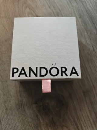 Pulsera rígida Pandora Corazón Brillante