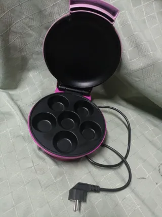 Máquina para hacer cupcakes rosa