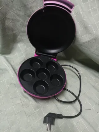 Máquina para hacer cupcakes rosa
