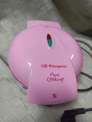 Máquina para hacer cupcakes rosa