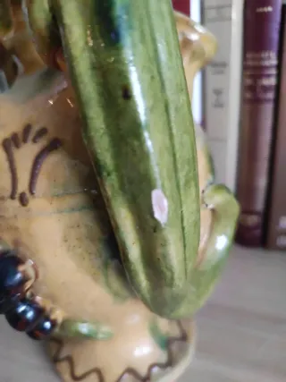 Botijo de cerámica con lagarto y uvas PRIEGO