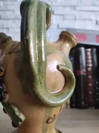 Botijo de cerámica con lagarto y uvas PRIEGO