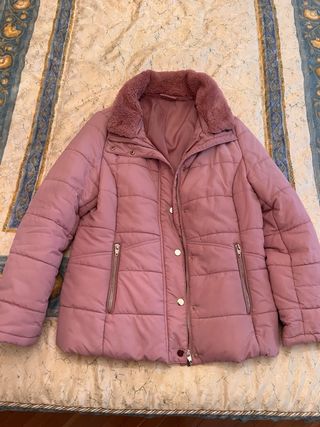 Cazadora corta rosa mujer cuello pelo