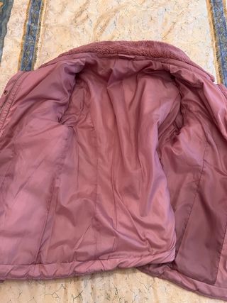 Cazadora corta rosa mujer cuello pelo