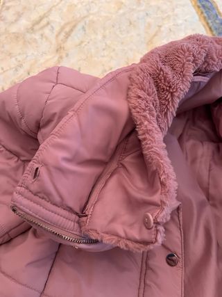 Cazadora corta rosa mujer cuello pelo