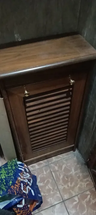 Cubre radiador de madera
