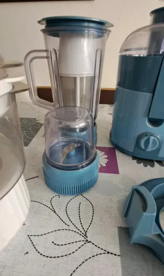 Robot de cocina multifunción azul