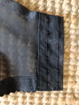 Corsé lentejuelas fiesta negro y rojo