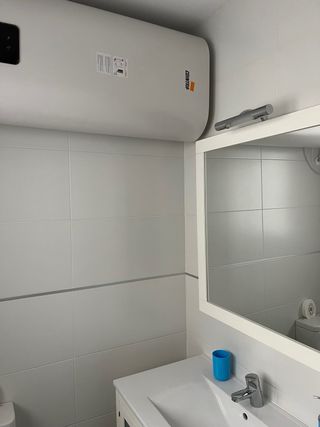 Apartamento nuevo. Centro de Granada.