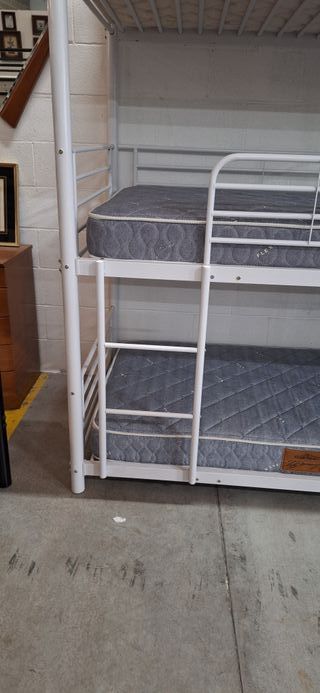 Litera triple metal blanco