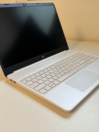 Portátil HP 15,6” i7 | 16GB RAM | 512GB SSD |
