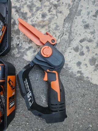 2 Motoseghe Worx 3 batterie + REGALO