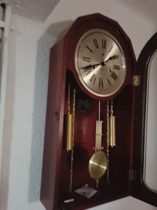 Reloj de pared péndulo madera