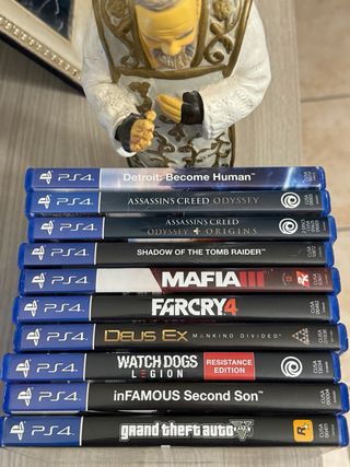44 Giochi PS4 Vari Generi vendo tutto in blocco!!