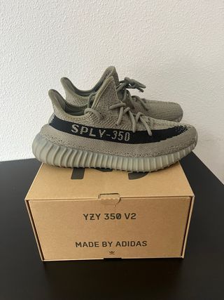 YEEZY BOOST 350 V2 Granite/Black