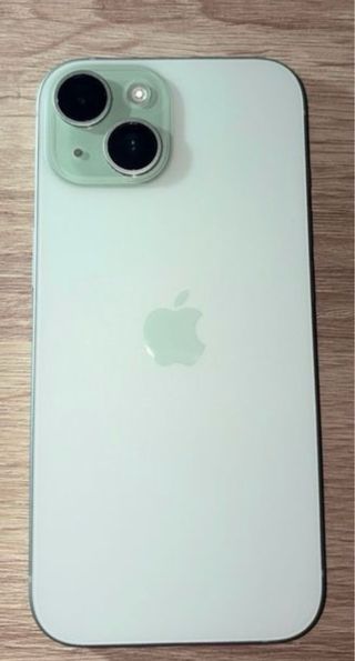 iPhone 15 Verde/Plateado