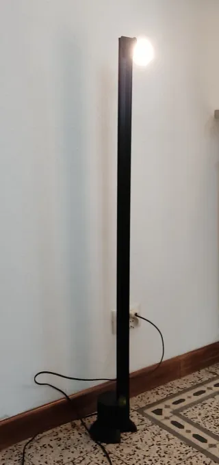 Lampada da terra Colibrì - Franco Albini per Sirra