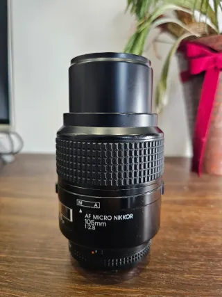 Obiettivo Nikon AF Micro 105mm F2.8