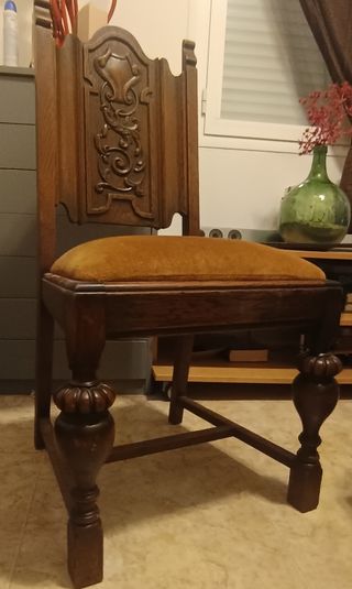 2 Sillas Madera Tallada Antiguas 50€ el par