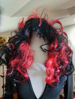 Parrucca Carnevale Nera e Rossa