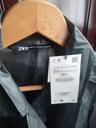 Chubasquero largo gris Talla XS-S