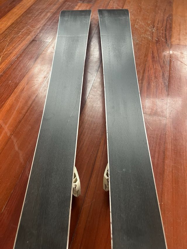 Esquís Atomic Cloud 9 157cm