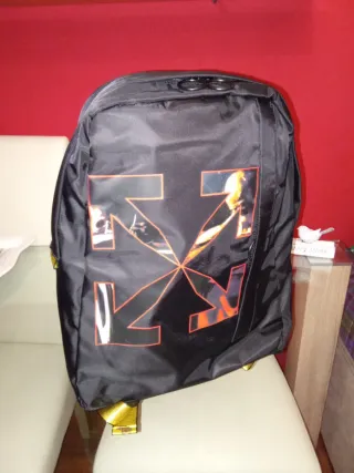 Mochila Off-White Negra y Amarilla