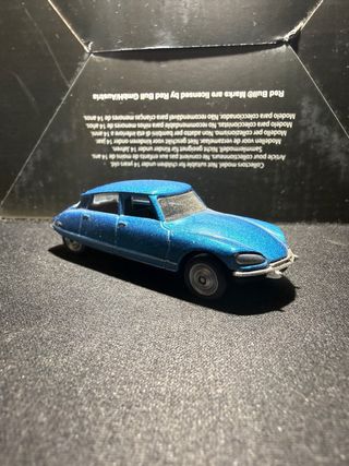 Citroen DS23 Welly 1/60 Azul
