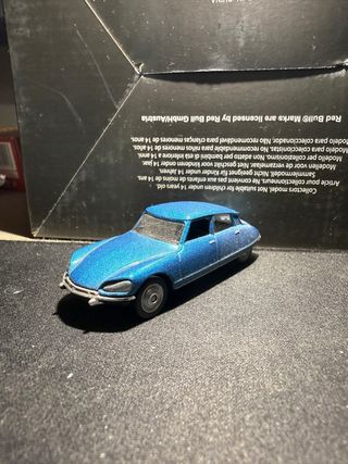 Citroen DS23 Welly 1/60 Azul
