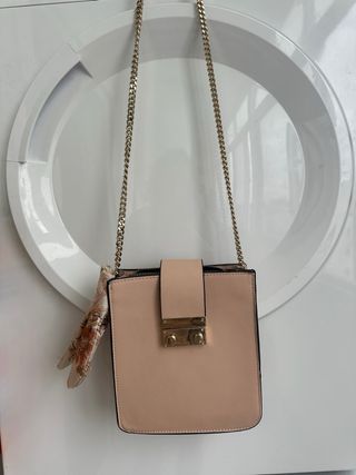 Bolso Zara Rosa y Dorado
