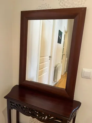 Espejo de madera con marco