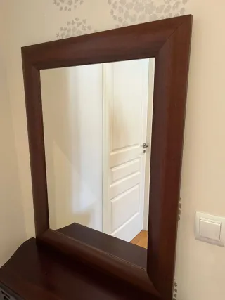 Espejo de madera con marco