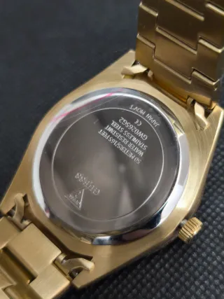 Reloj Guess Dorado Hombre Connoisseur 42mm