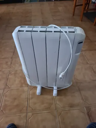 Emisor térmico blanco