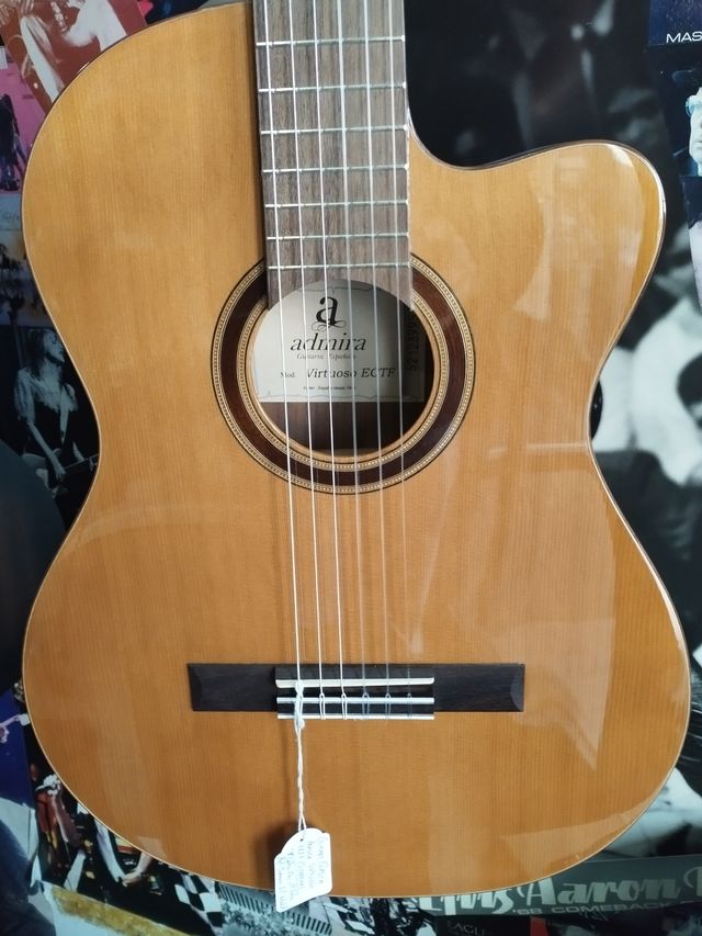 (Nueva) Guitarra Admira Virtuoso (ECTF) Estrecha