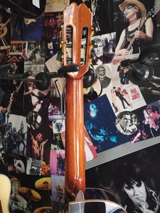 (Nueva) Guitarra Admira Virtuoso (ECTF) Estrecha