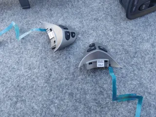 Espejo retrovisor y mandos coche