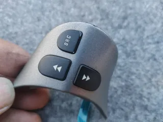 Espejo retrovisor y mandos coche