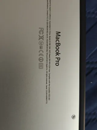 Portátil Apple Plata y Negro